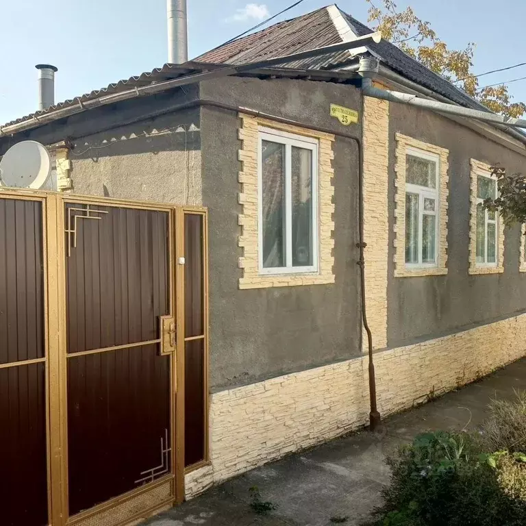 Дом в Ставропольский край, Георгиевск ул. Тюленина (40 м) - Фото 1