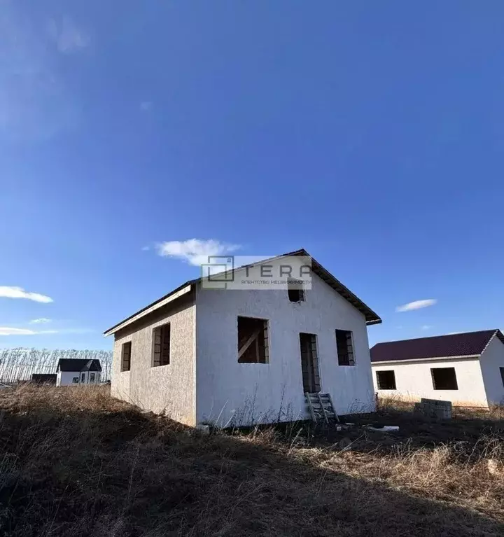 Дом в Башкортостан, Уфимский район, Николаевский сельсовет, с. ... - Фото 2