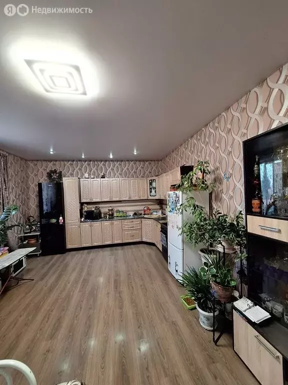Дом в Искитим, улица Радищева (140 м) - Фото 1