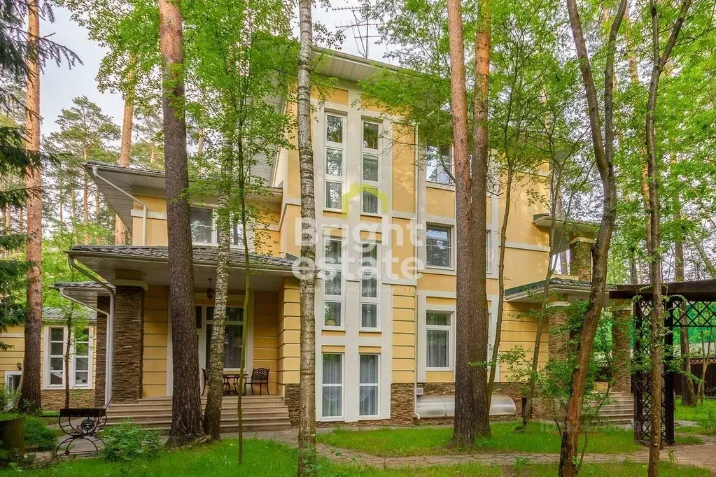 Дом в Московская область, Одинцовский городской округ, пос. Барвиха 2 ... - Фото 1