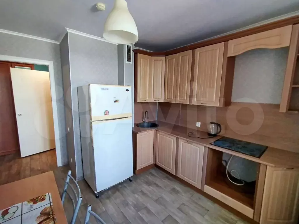 1-к. квартира, 40 м, 1/9 эт. - Фото 0