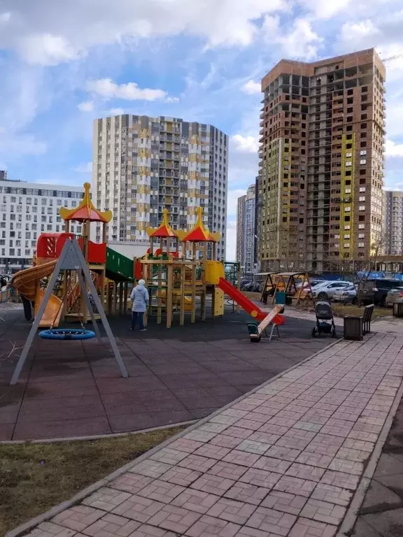 1-к кв. Красноярский край, Красноярск Октябрьская ул., 10Б (35.0 м) - Фото 2