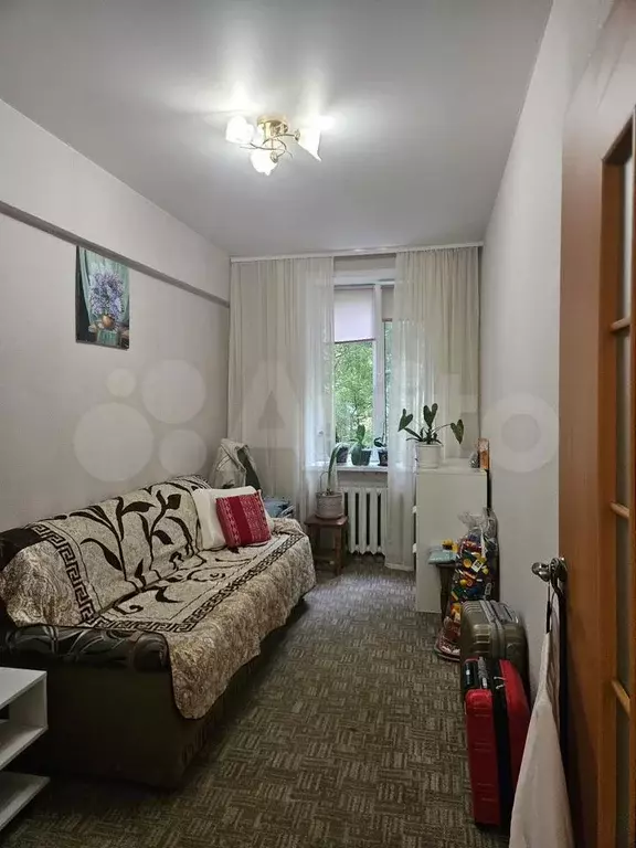Комната 30,5 м в 3-к., 2/4 эт. - Фото 0