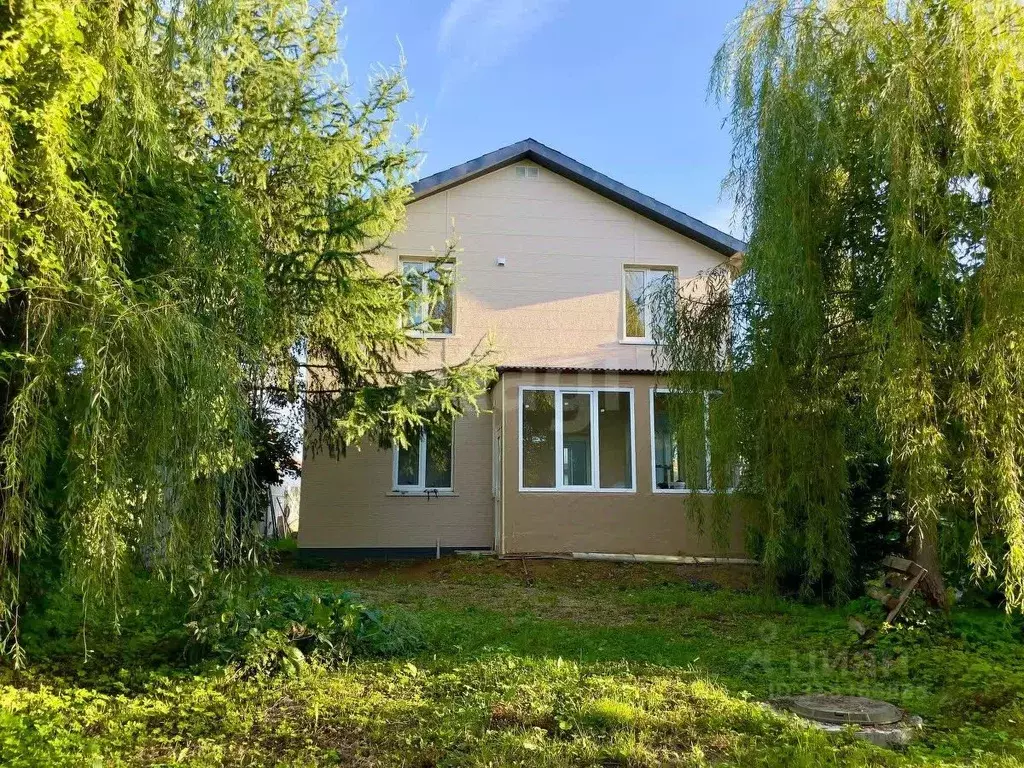 Дом в Сахалинская область, Южно-Сахалинск ул. Рябиновая, 9Б (160 м) - Фото 0