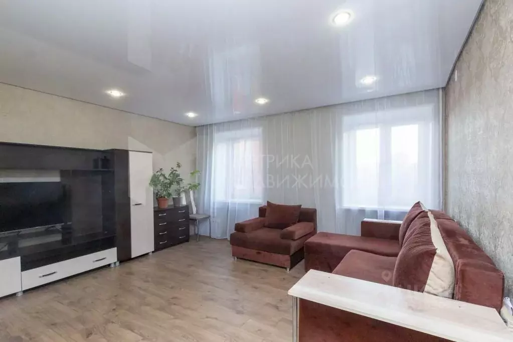 4-к кв. Тюменская область, Тюмень ул. Щербакова, 142к1 (74.0 м) - Фото 1
