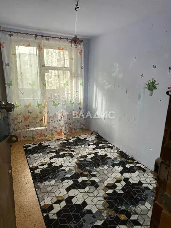 Продается 4-комнатная квартира - Фото 2