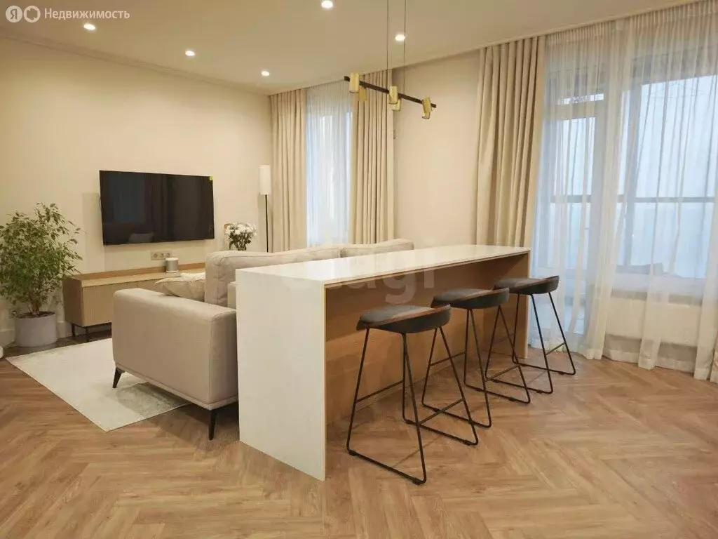 3-комнатная квартира: Казань, улица Короленко, 28Б (80.5 м) - Фото 2