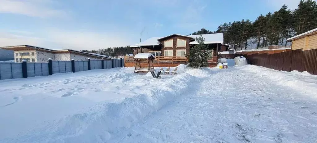 Дом в Красноярский край, Дивногорск городской округ, пос. Манский ул. ... - Фото 0