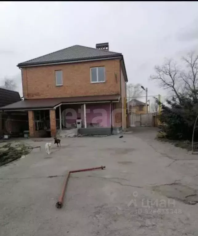 Дом в Ростовская область, Батайск Астраханская ул. (290 м) - Фото 1
