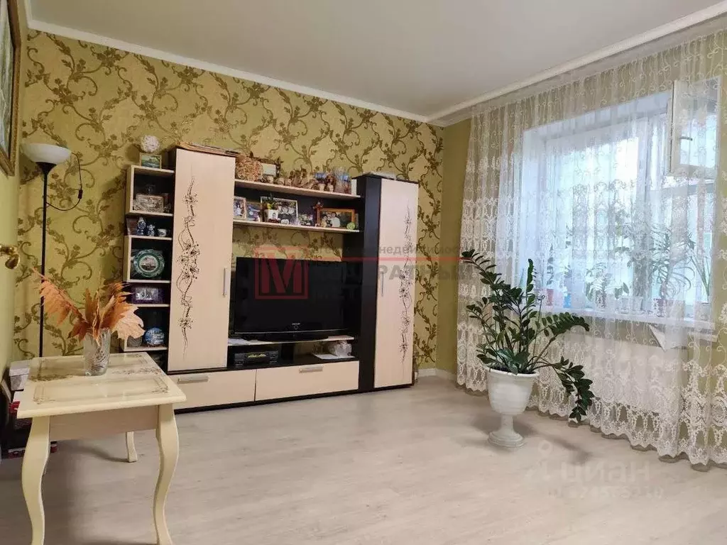 2-к кв. Белгородская область, Старый Оскол Космос мкр, 14 (64.2 м) - Фото 2