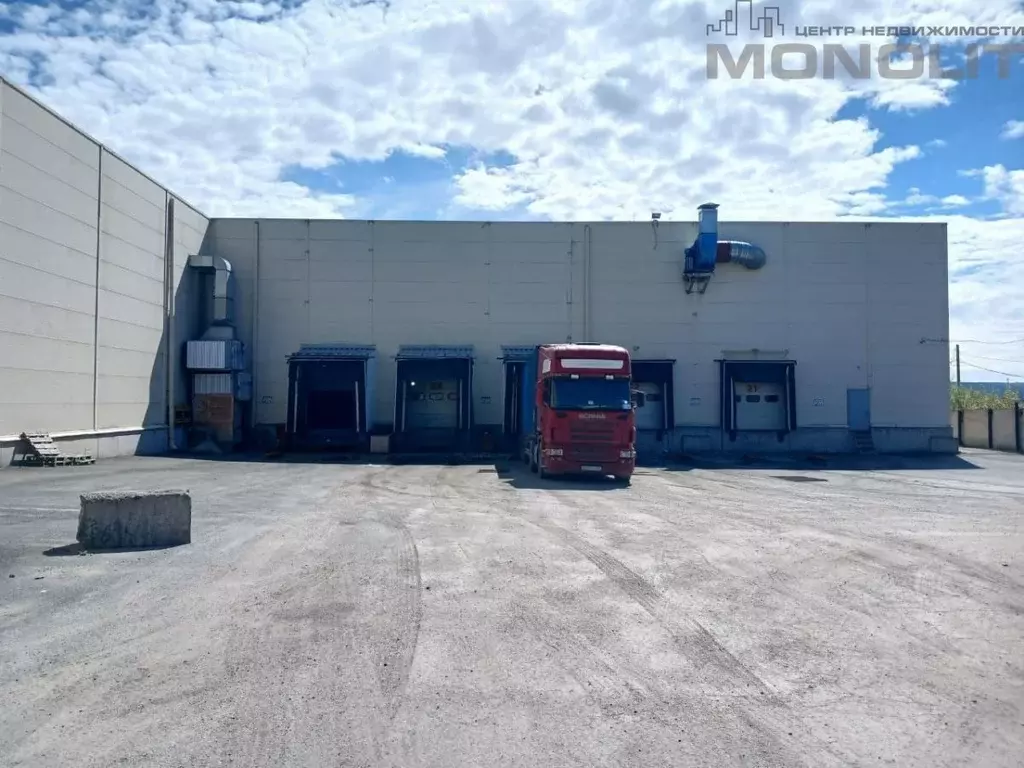 Склад в Свердловская область, Екатеринбург ул. Черняховского, 68 (3000 ... - Фото 1