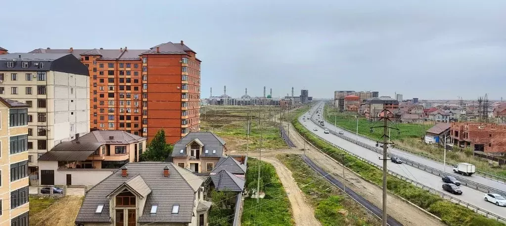 2-к кв. Дагестан, Махачкала ул. Хивская (84.0 м) - Фото 0