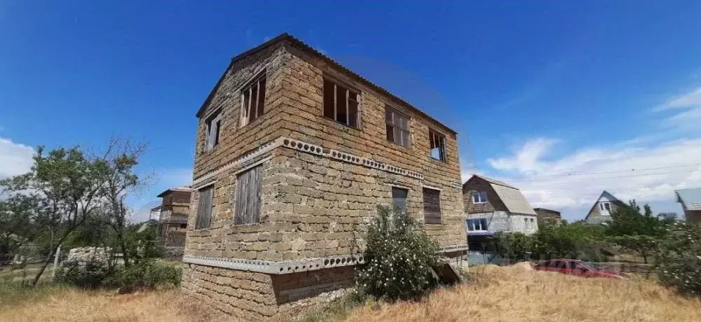 Дом в Крым, Сакский район, Ореховское с/пос, с. Михайловка  (125 м) - Фото 1