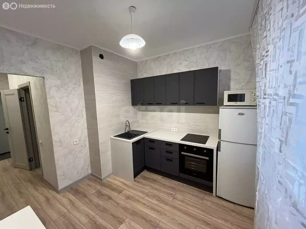 1-комнатная квартира: Тюмень, улица Муравленко, 3к1 (37.3 м) - Фото 1