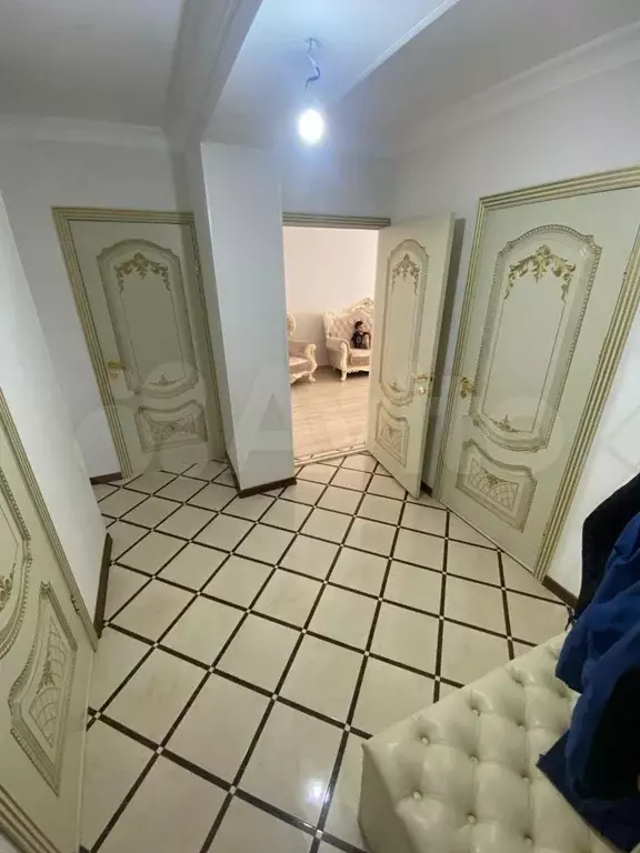 3-к. квартира, 60 м, 1/5 эт. - Фото 0