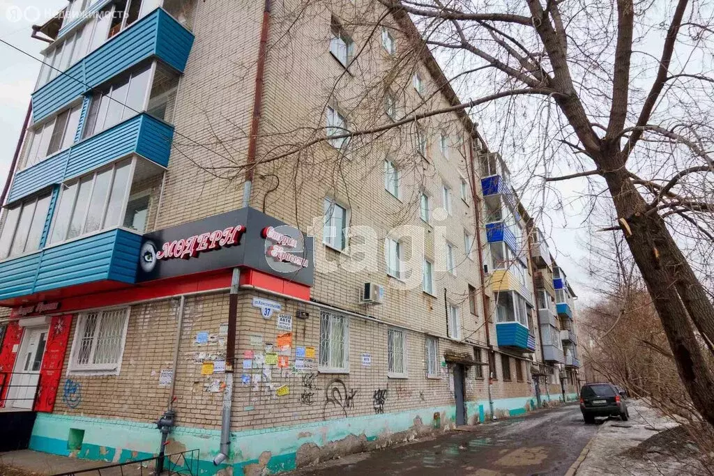 3-комнатная квартира: Комсомольск-на-Амуре, Комсомольская улица, 37 ... - Фото 0