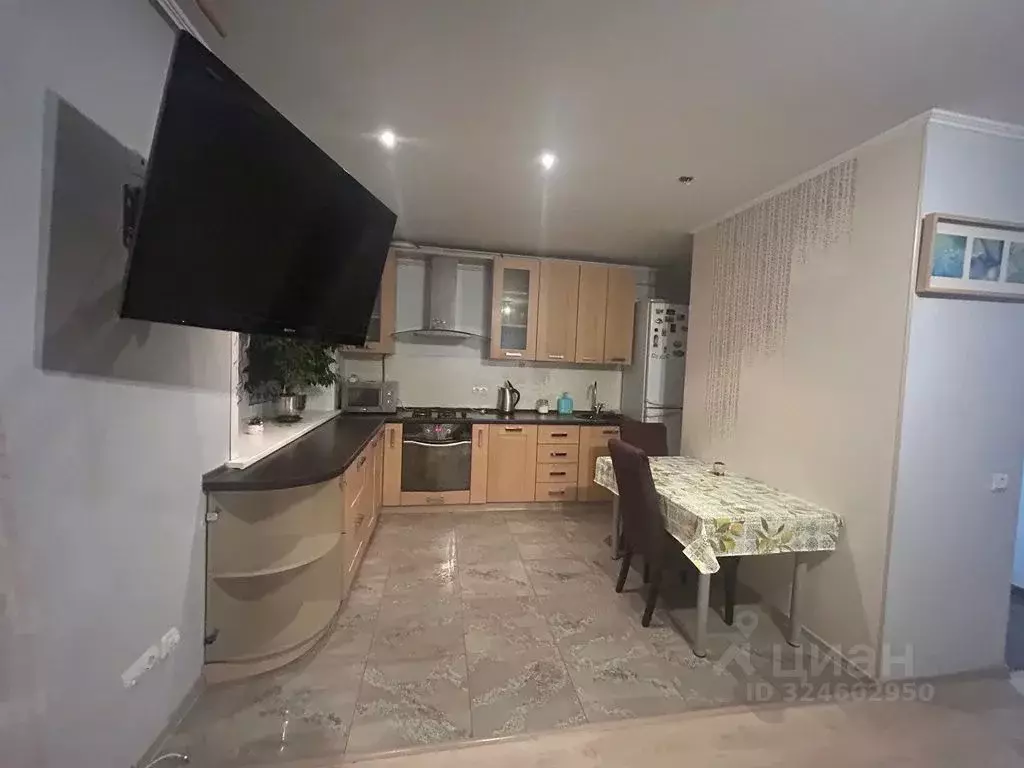 3-к кв. Самарская область, Самара Ленинградская ул., 83 (85.0 м) - Фото 1