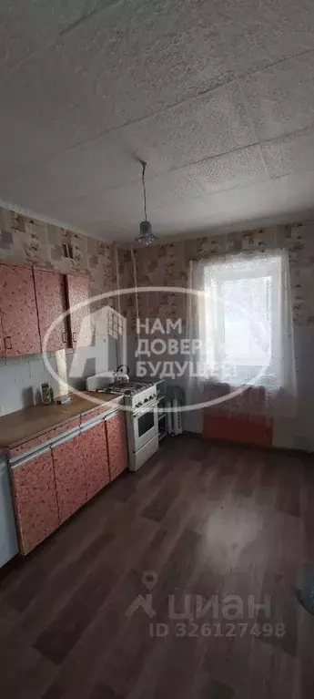3-к кв. Пермский край, Чусовой Коммунистическая ул., 13/2 (56.2 м) - Фото 0