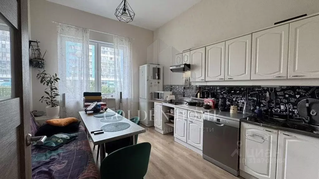 3-к кв. Санкт-Петербург Ленинский просп., 43 (75.0 м) - Фото 0