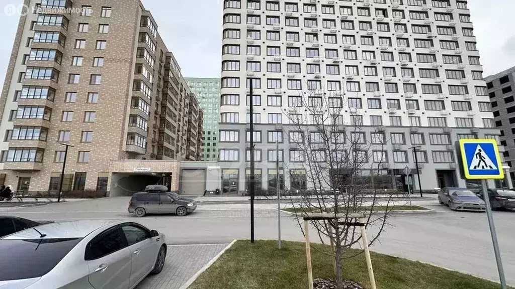 1-комнатная квартира: Тюмень, улица Эльвиры Федоровой, 1 (41 м) - Фото 0