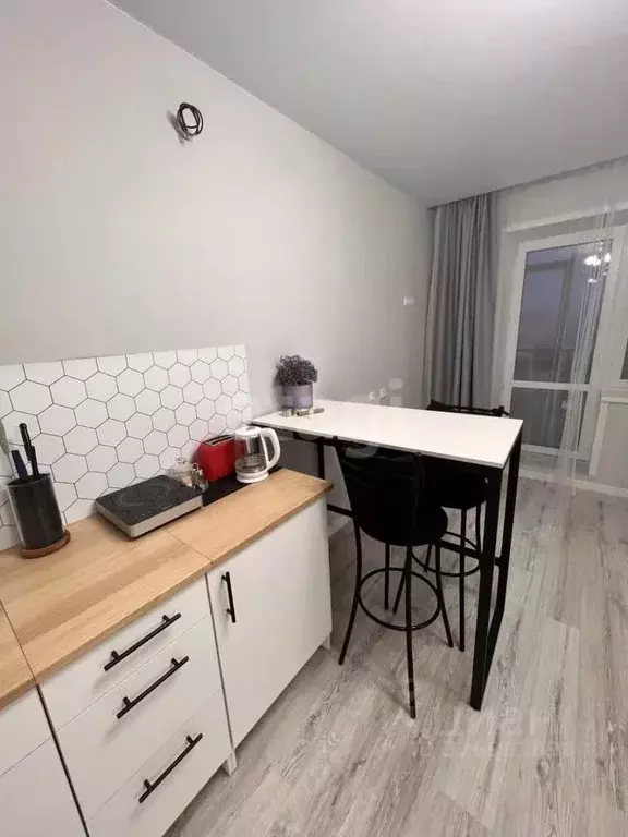 1-к кв. Тюменская область, Тюмень ул. Мельникайте, 38 (49.0 м) - Фото 2