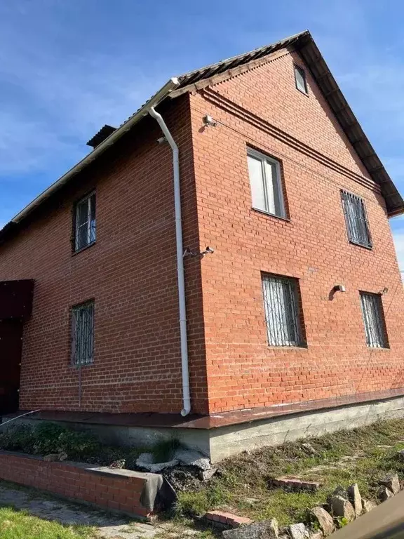 Дом в Челябинская область, Миасс Лесопильная ул., 15 (150 м) - Фото 1