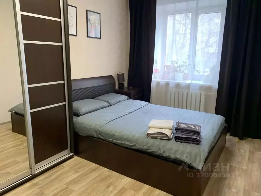 2-к кв. Чувашия, Чебоксары Цивильская ул., 3 (43.0 м) - Фото 0