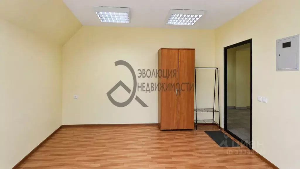 Офис в Московская область, Волоколамск Революционная ул., 3 (13 м) - Фото 1