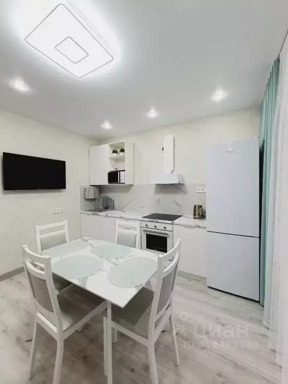 3-к кв. Кировская область, Киров ул. Андрея Упита, 5к3 (67.0 м) - Фото 1