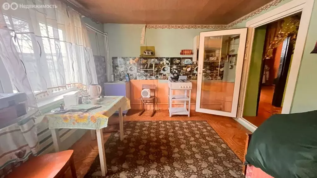 Дом в Лабинский район, Лучевое сельское поселение, посёлок Мирный, ... - Фото 2