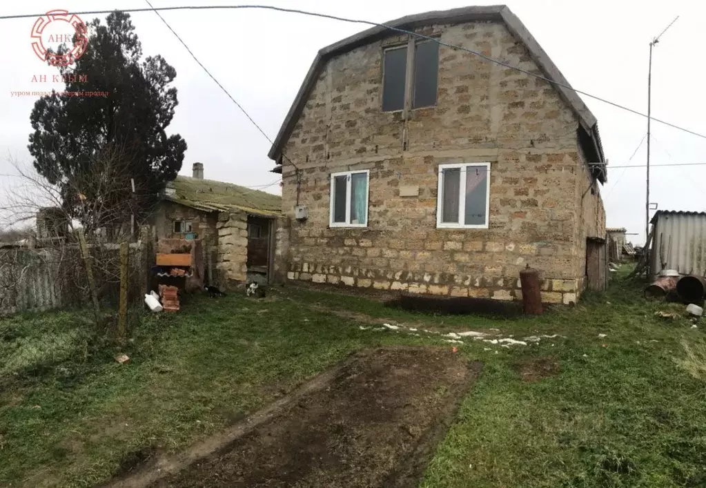 Дом в Крым, Ленинский район, с. Белинское  (32 м) - Фото 1