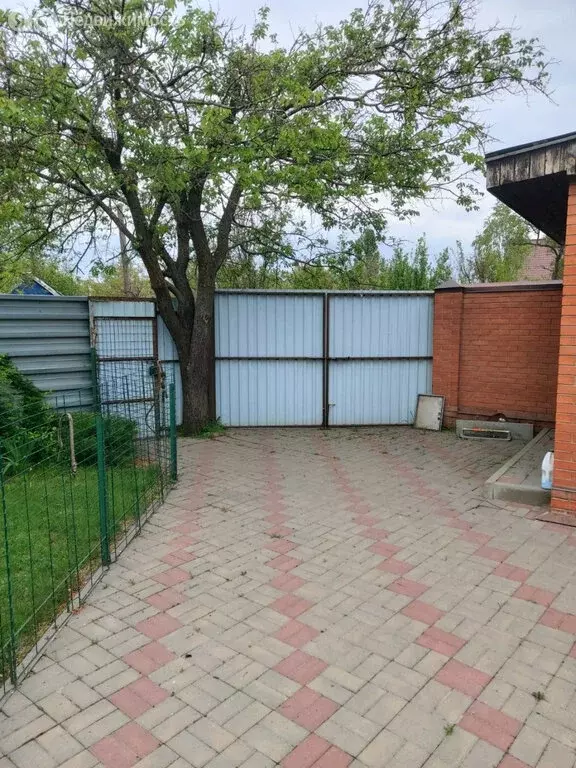 Дом в Азовский район, станица Елизаветинская (100 м) - Фото 1