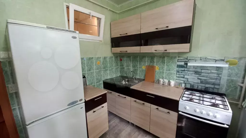 1-к. квартира, 38 м, 1/3 эт. - Фото 1