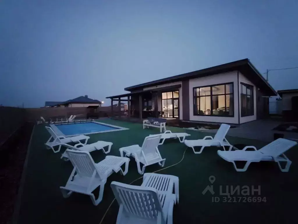 Дом в Воронежская область, Семилукский район, Губаревское с/пос, с. ... - Фото 1