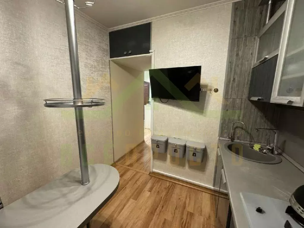 Продается 3-комнатная квартира - Фото 2