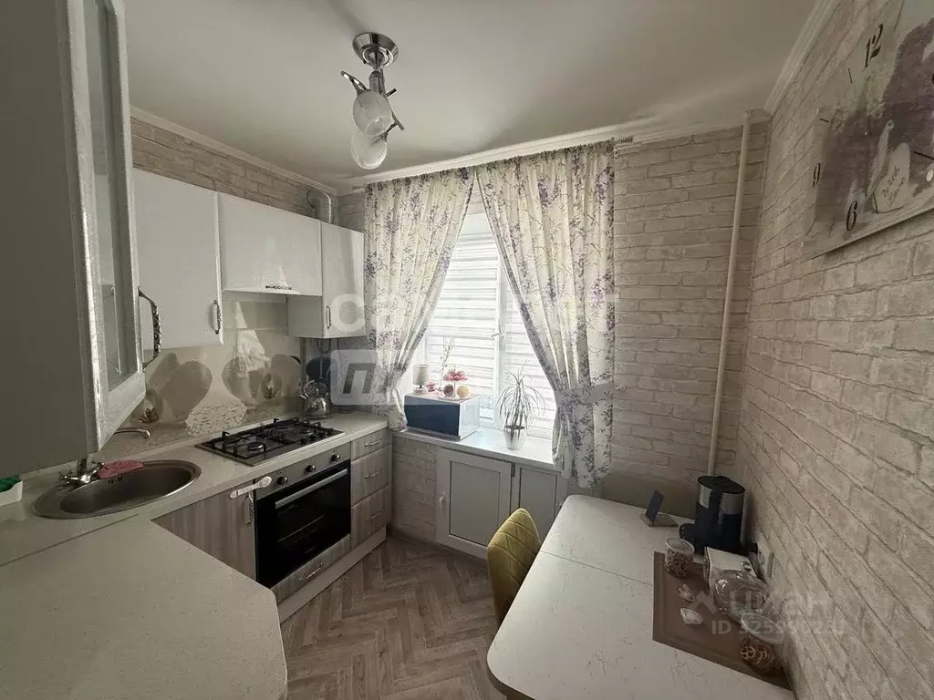 2-к кв. Калужская область, Калуга ул. Поле Свободы, 77 (44.1 м) - Фото 1