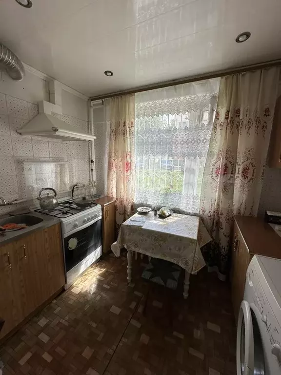 2-к. квартира, 50 м, 1/5 эт. - Фото 0