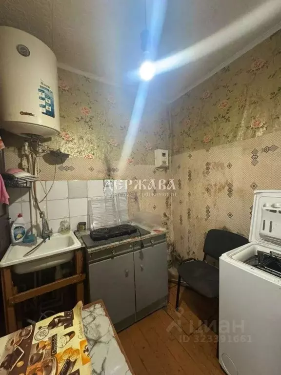 2-к кв. Белгородская область, Старый Оскол Заводская ул., 2А (21.0 м) - Фото 1