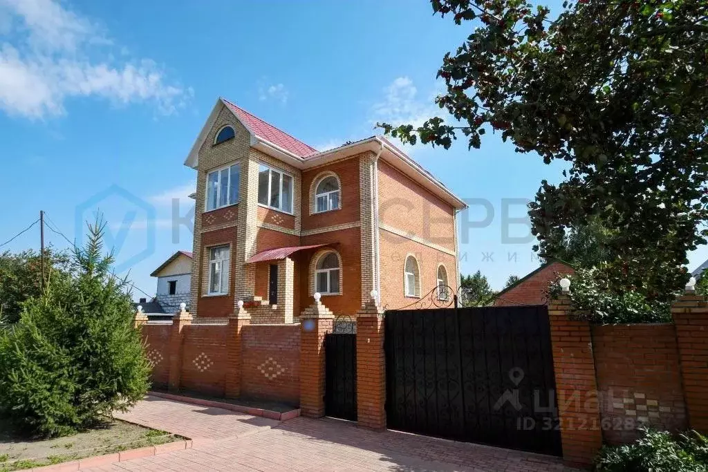 Коттедж в Омская область, Омск ул. 19-я Рабочая (227 м) - Фото 1