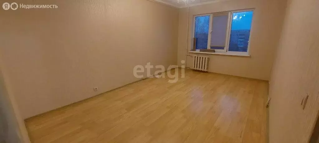 3-комнатная квартира: Ревда, улица Карла Либкнехта, 58А (57 м) - Фото 0