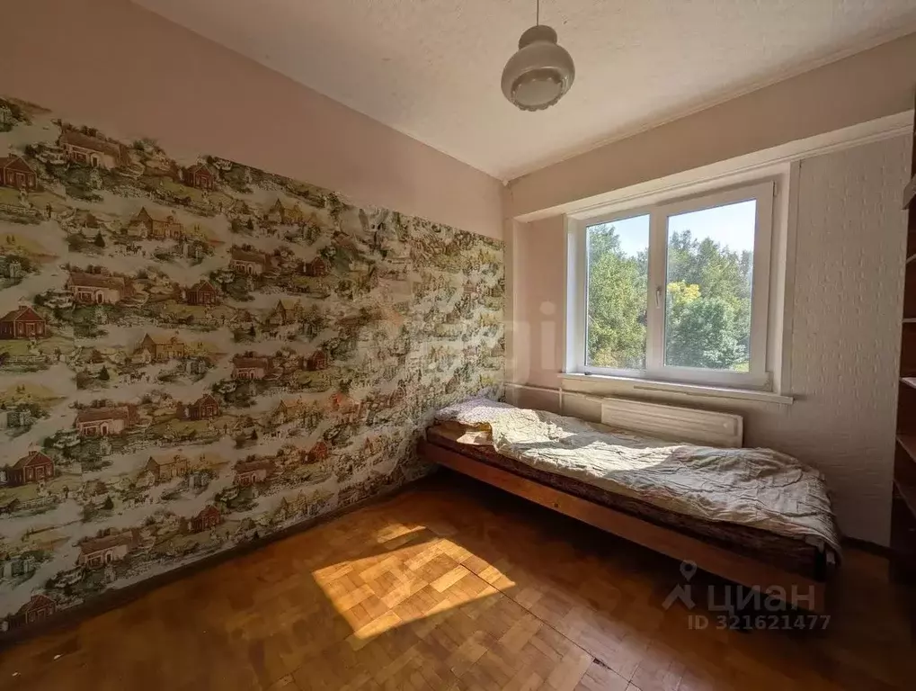 4-к кв. Удмуртия, Ижевск ул. А.Н. Сабурова, 9 (58.6 м) - Фото 0