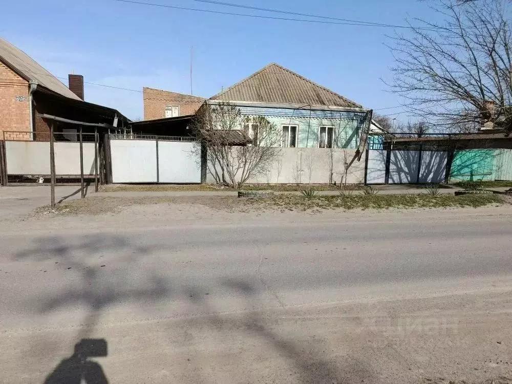 Дом в Ростовская область, Сальск ул. Карла Маркса, 25 (115 м) - Фото 1