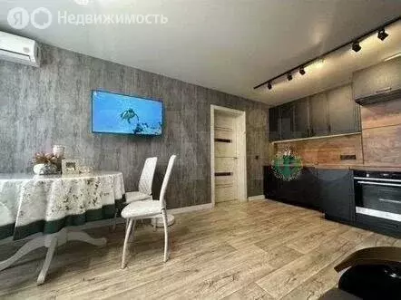 3-комнатная квартира: Геленджик, улица Маршала Жукова, 1к3 (80 м) - Фото 0