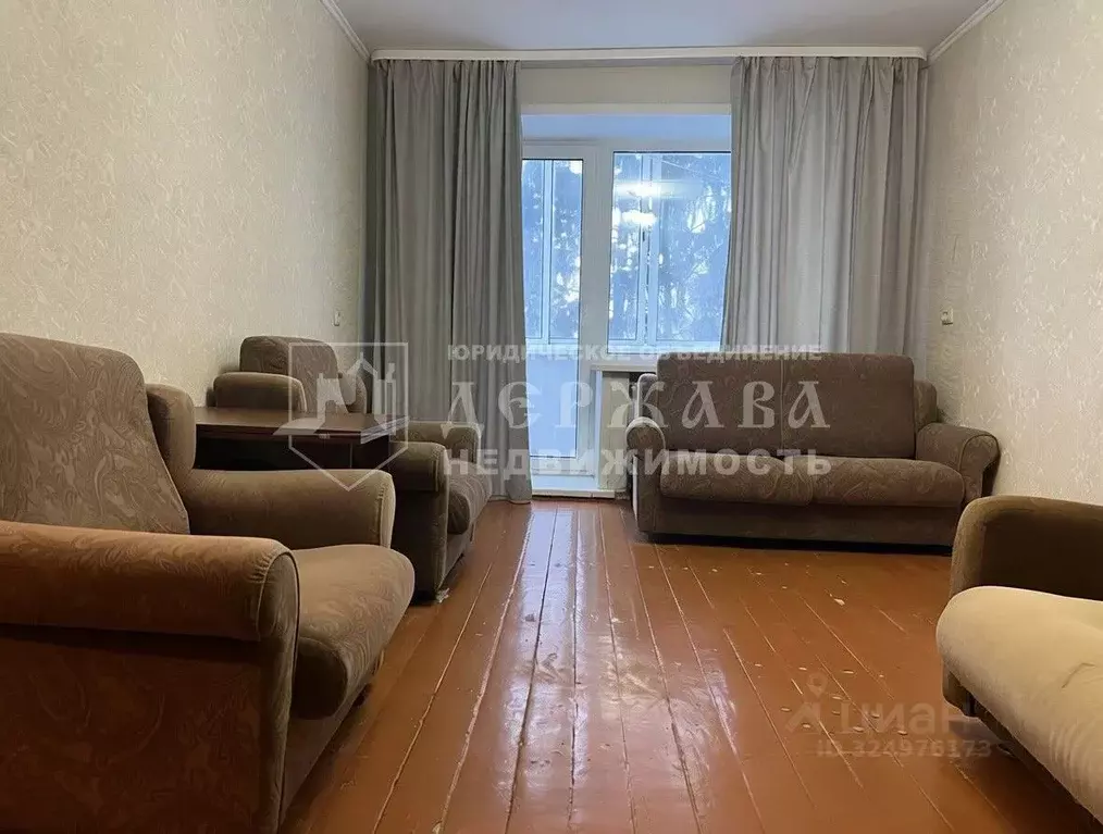 1-к кв. Кемеровская область, Юрга Комсомольская ул., 8 (30.3 м) - Фото 1