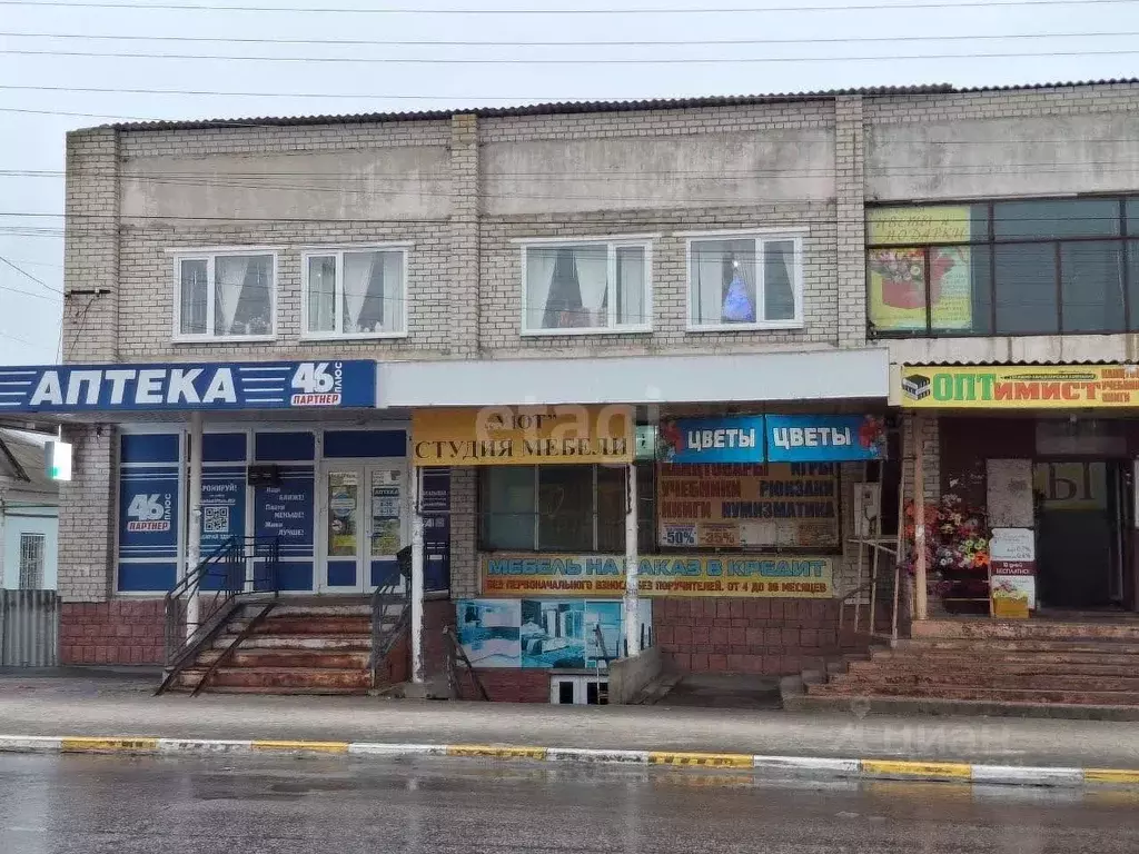 Торговая площадь в Курская область, Поселок Медвенка муниципальное ... - Фото 1