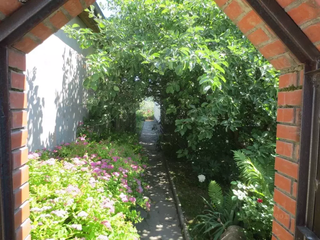 Дом в Калужская область, Тарусский район, Барятино с/пос, с. Барятино ... - Фото 2