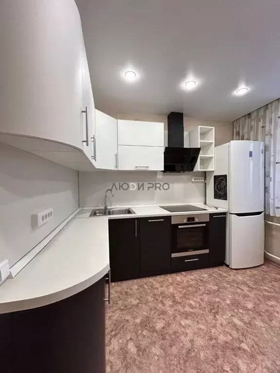 2-к кв. Кировская область, Киров Солнечная ул., 55 (50.2 м) - Фото 2