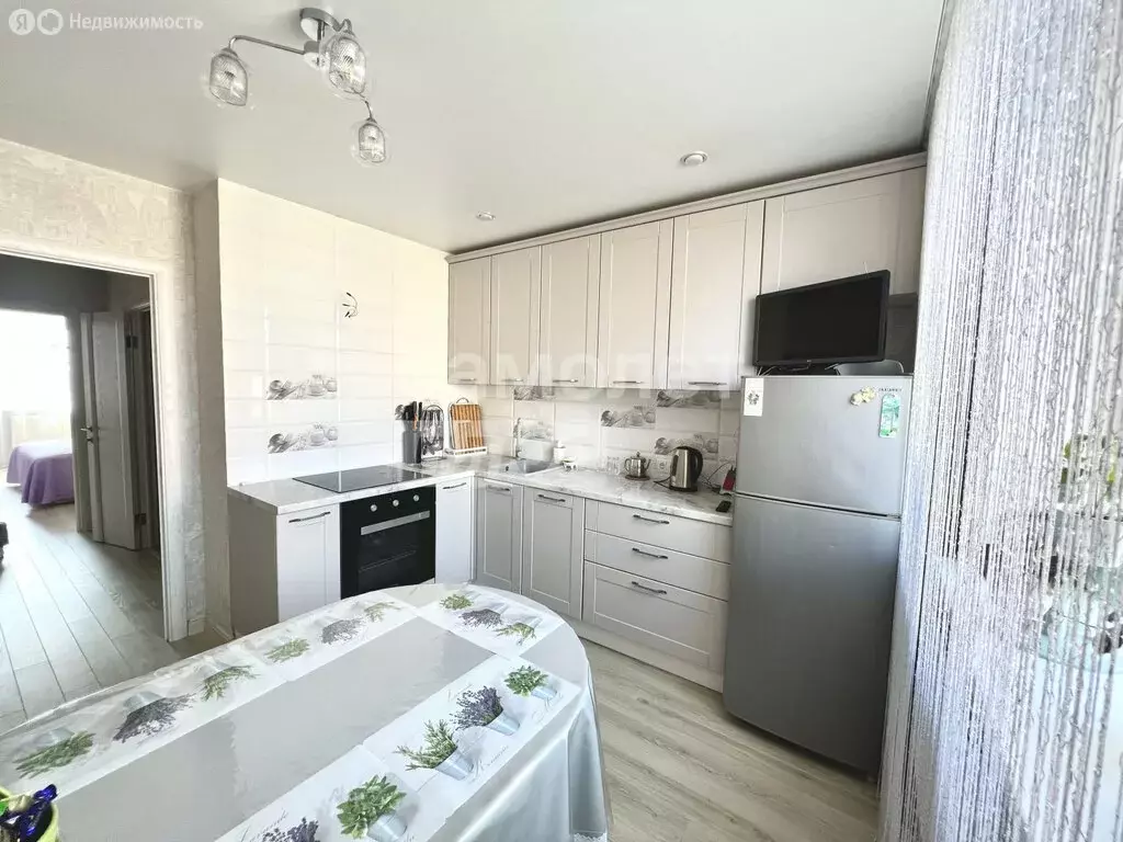 3-комнатная квартира: Краснодар, улица имени Калинина, 350/10 (72.1 м) - Фото 1