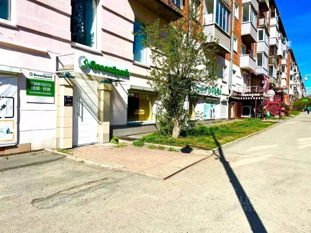 Помещение свободного назначения в Удмуртия, Ижевск ул. Пастухова, 39 ... - Фото 0