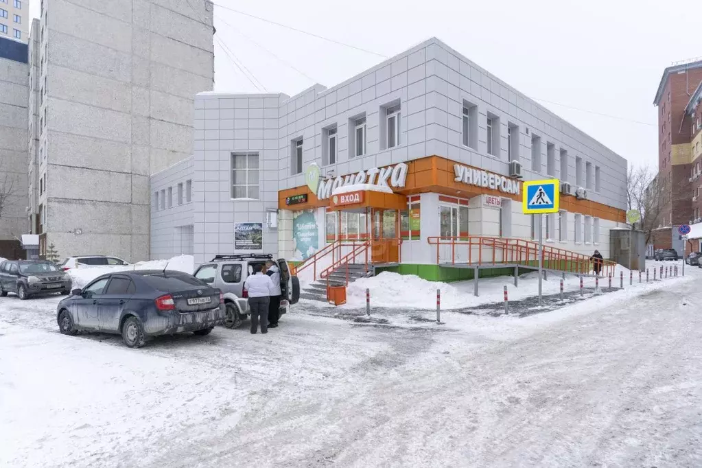 Помещение свободного назначения в Тюменская область, Тюмень ул. 30 лет ... - Фото 1